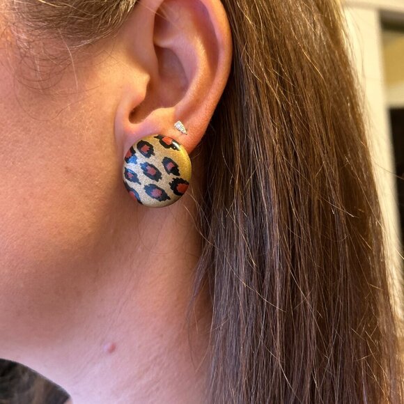 Vintage 1990s Button Stud Earrings Leopard Print Round Bronze Tan Black Design - Picture 9 of 10